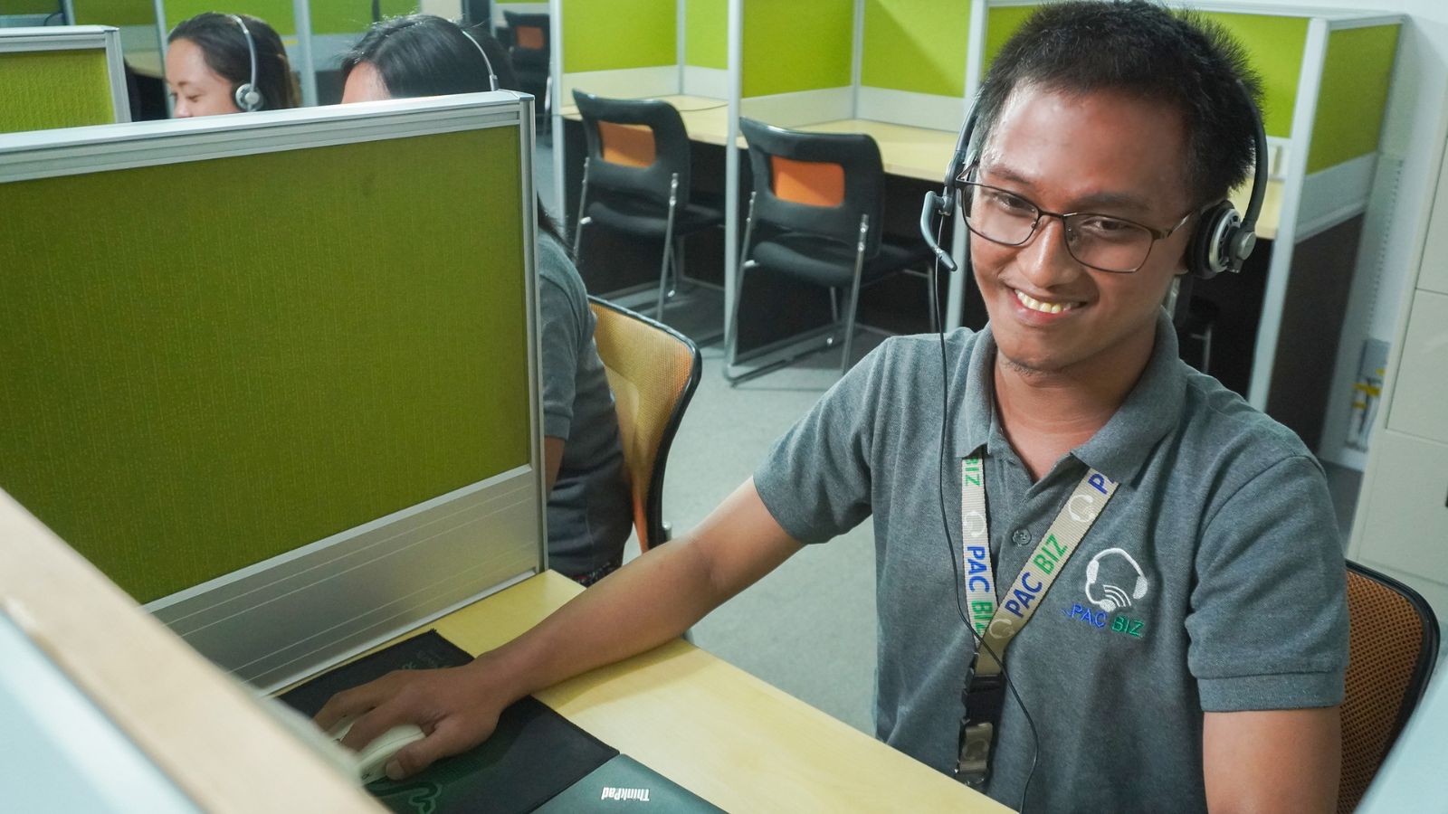 How Do Taxi Contact Centers Take Reservations & Bookings Remotely?