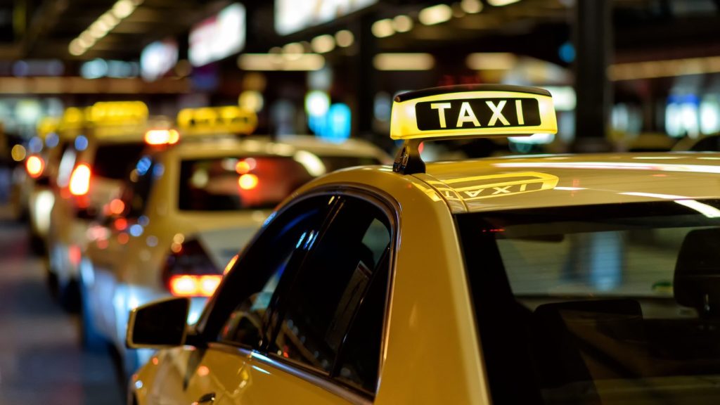 5 Pro Tips for Outsourcing Taxi Calls to a Contact Center