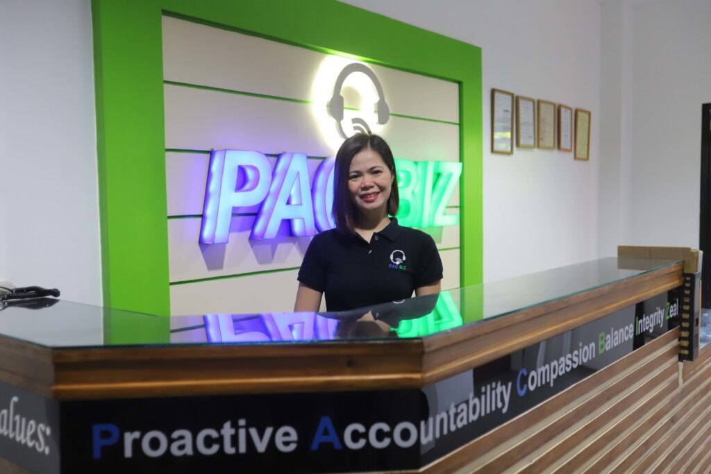 front desk agent